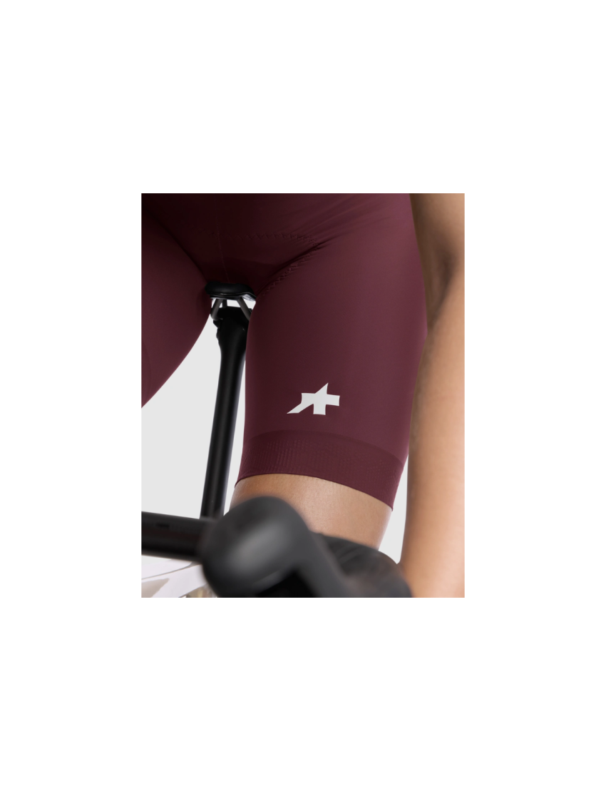 Spodenki kolarskie ASSOS Uma Gt S11 Burgundy Red 