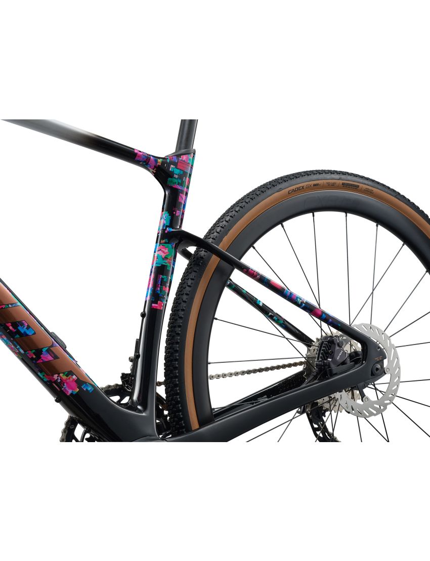 Giant Revolt Advanced 0 SE