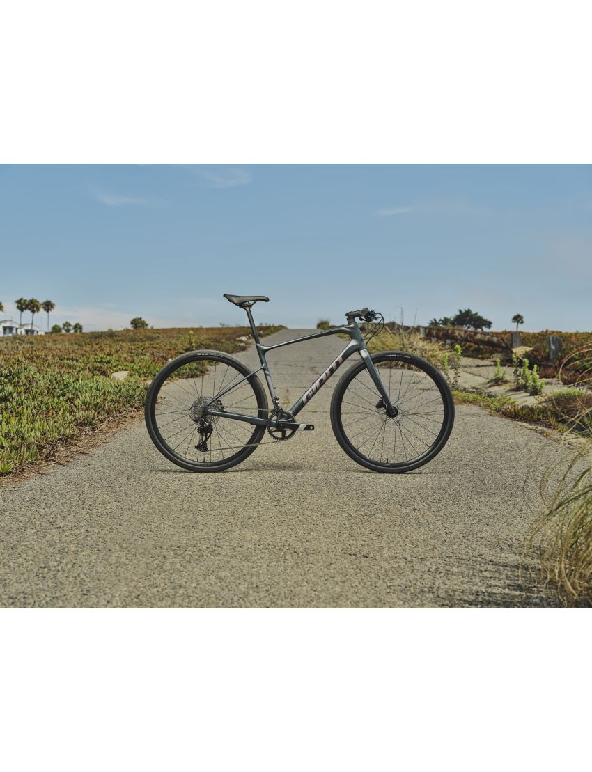 Giant FastRoad AR Advanced 1