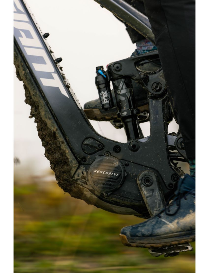 Giant Reign Advanced E+ 1