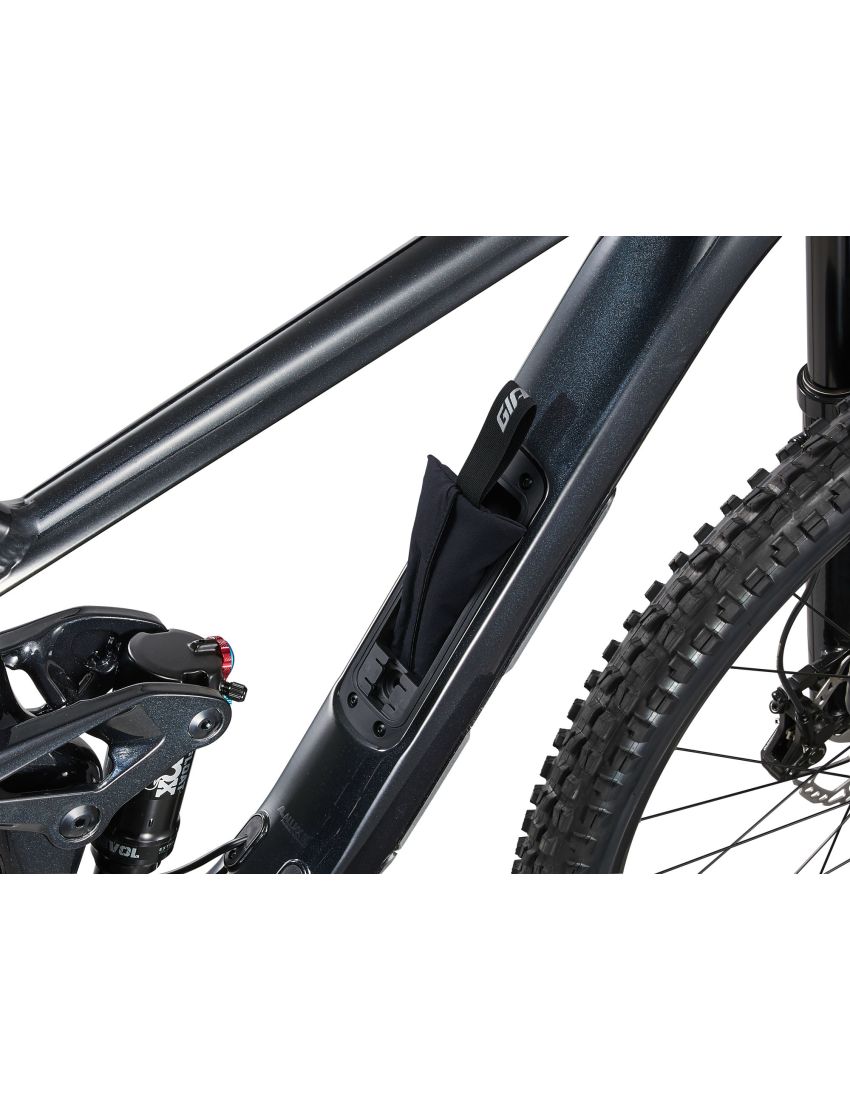 Rower GIANT Trance X 2 Metallic Black