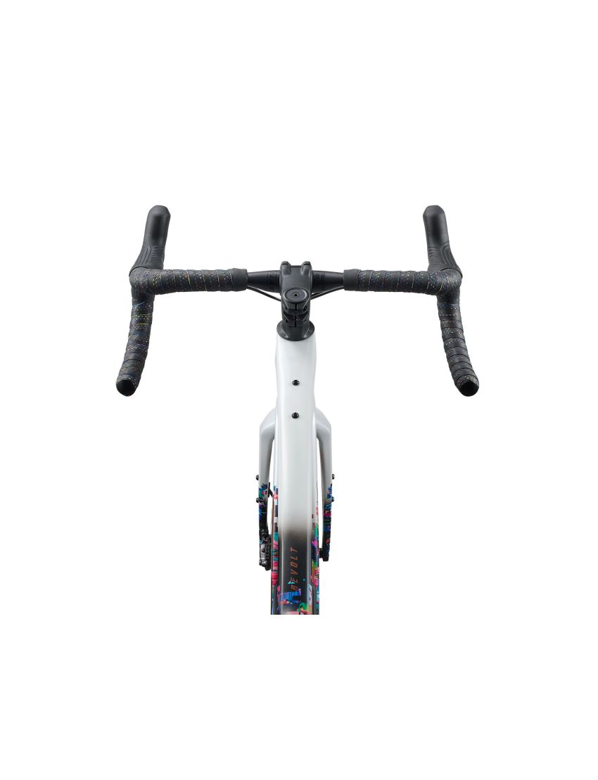 Giant Revolt Advanced 0 SE